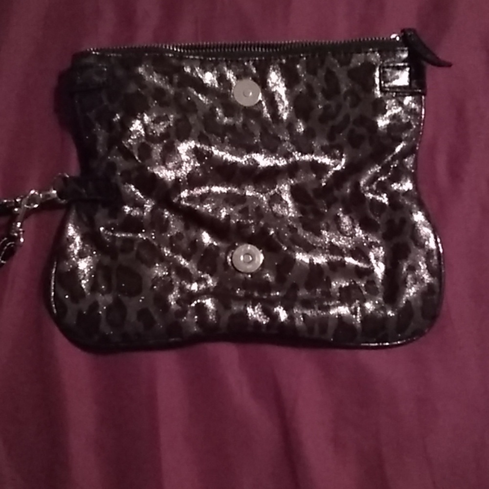 Express wristlet - Picture 2 of 6